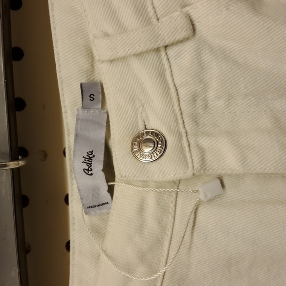 ADIKA jeans white with black flames accents lower legs. NWOT size small - Picture 3 of 5